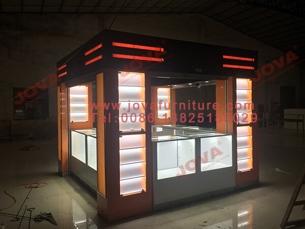 phone case kiosk suppliers