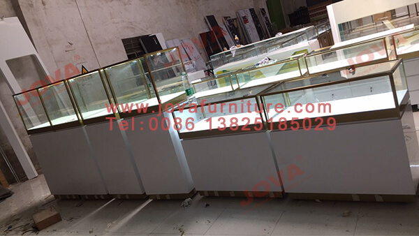 jewellery shop display cabinets