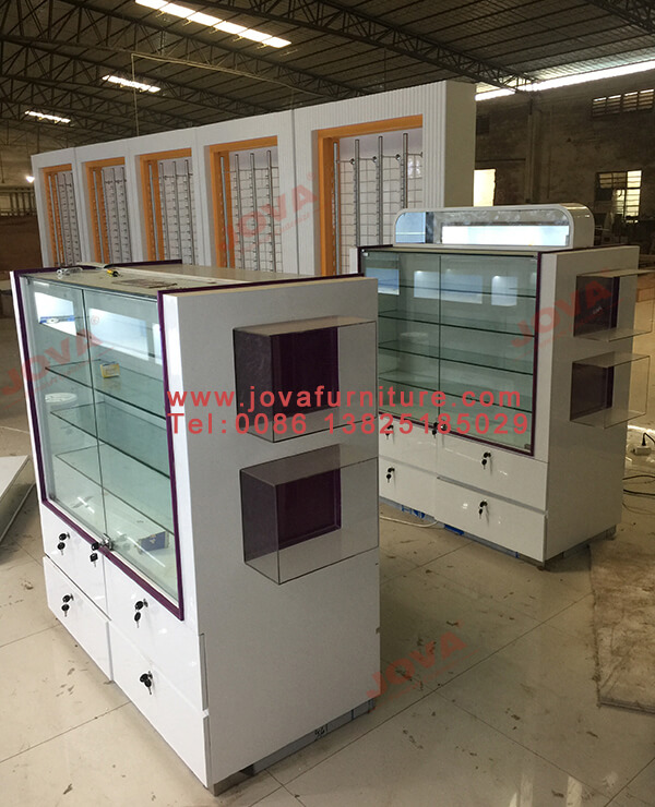 optical showcases wholesale