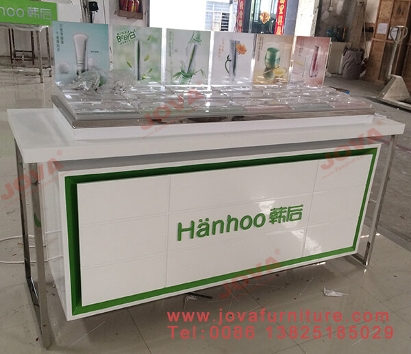 cosmetic display stands