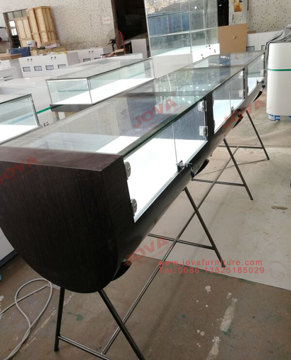 long glass showcase for optical