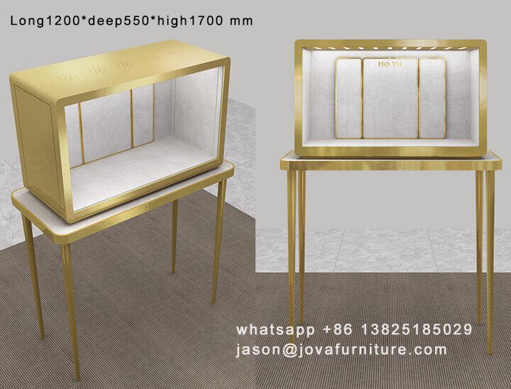 window displays for jewelry stores