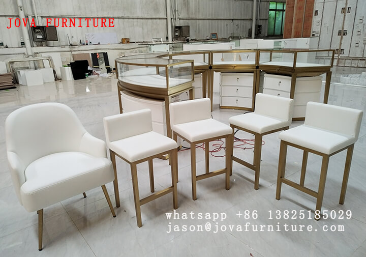 single leather chair for jewelry shop