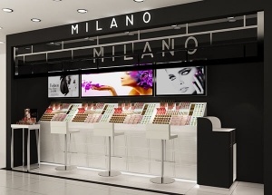 small cosmetic shop design in the mall