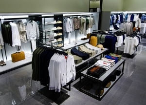 large clothes showroom interior design with display furniture