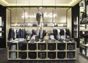 men's boutique interior design clothes display furniture