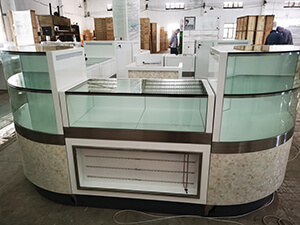 Jewellery kiosk for UK project