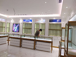 On-site installation of jewelry store China